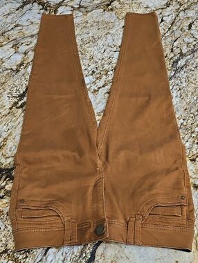 Democracy Tan High-Rise Skinny Pants. Size 4 Inseam 28" Rise Flat 8.5"